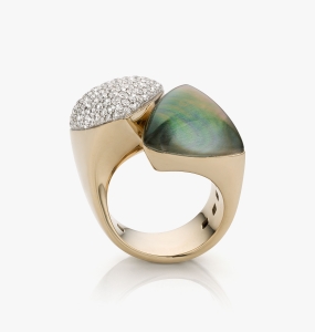 Maison De Greef – White gold ring Freccia set with grey mother-of-pearl and brilliants