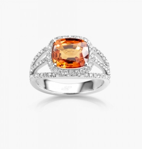 Maison De Greef – White gold ring with orange stone and and diamonds
