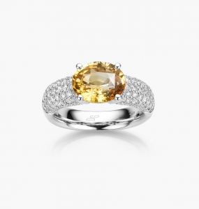 Maison De Greef – White gold ring set with an orange sapphire and diamonds