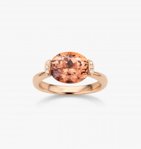 Maison De Greef – Gold ring with orange brown stone