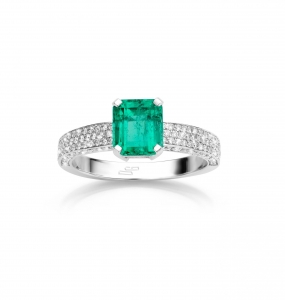 Maison De Greef – White Gold, Emerald and Diamond Pave Ring
