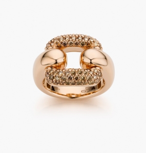 Maison De Greef – Golden ring with diamonds